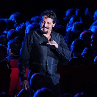 Sanremo: al Casinò, Teatro dell'Opera sold-out per lo spettacolo di Enrico Brignano