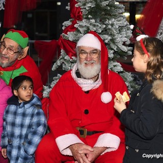 Le immagini della festa in via Pietro Agosti (Foto Tonino Bonomo)