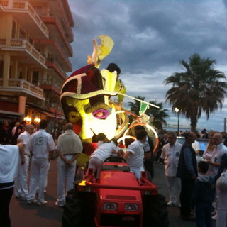 I 'Maestri infioratori' di Ventimiglia ospiti ad un concorso internazionale a Cervia