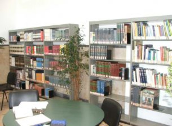 Sanremo: da giovedì a sabato prossimi chiusa la biblioteca civica di via Corradi
