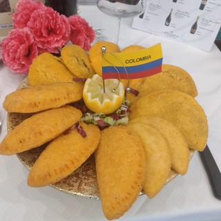 Al Bahama Star esclusiva assoluta: le empanadas colombiane! (Video)