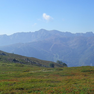 Domenica prossima una escursione al Bric Mindino per vivere l'autunno su una delle cime più conosciute del Monregalese