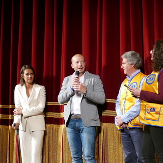 Ventimiglia: grande successo domenica scorsa al Teatro Comunale per 'Ballando per la vita' (Foto)