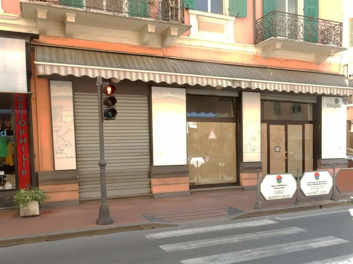 Bordighera in lutto per la morte di Alvaro Massaccesi, storico titolare del bar Nadia