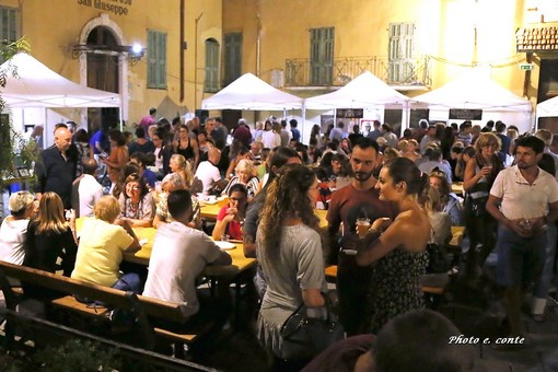 Bordighera: ottima partenza per "BeerInBo", stasera si replica con il Festival di Birra e Cucina