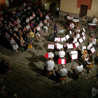 Vallebona: questa sera in piazza dell'Oratorio il concerto della banda musicale del paese Vallebona: questa sera in piazza dell'Oratorio il concerto della banda musicale del paese