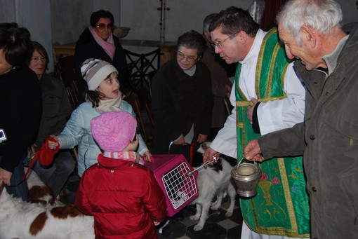 Badalucco: domenica prossima in piazza Matteotti la tradizionale benedizione degli animali e del sale