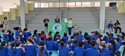 Le immagini dalla scuola di Santo Stefano al Mare