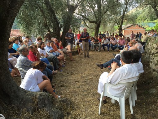 Dopo tre anni a Badalucco torna il 'Bistrot dell'Ulivo': tra gli ospiti Stefano Boeri, Michele Serra, Oscar Farinetti, Sergio Staino e Oliviero Toscani