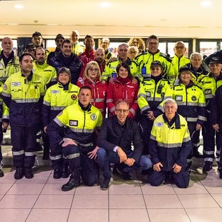 Il sindaco Biancheri con la 'squadra' della Protezione Civile Il sindaco Biancheri con la 'squadra' della Protezione Civile