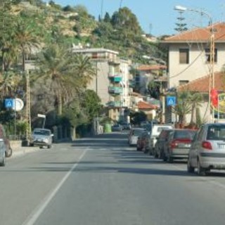 Bordighera rifà il look alle sue strade: 170 mila euro per interventi asfaltatura in via Arziglia e via Vittorio Emanuele