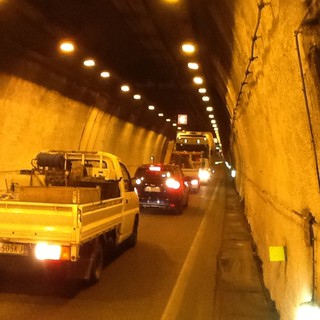 Proposta provocatoria dal cuneese: "Tunnel del Tenda? La soluzione è renderlo a pagamento" Proposta provocatoria dal cuneese: "Tunnel del Tenda? La soluzione è renderlo a pagamento"