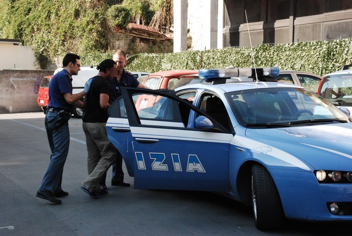 Sanremo: lotta all'immigrazione clandestina, 3 interventi in giornata da parte della Polizia