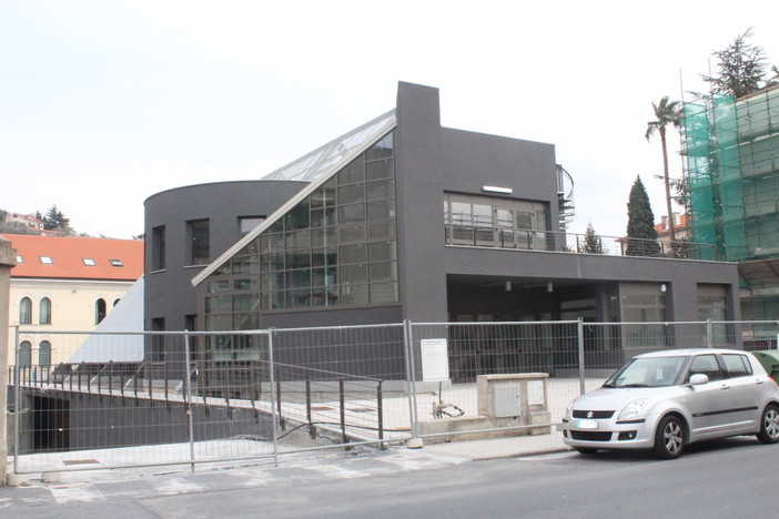 Imperia: l'era della tecnologia cambia anche gli 'oggetti smarriti', ad agosto anche una decina di smartphone