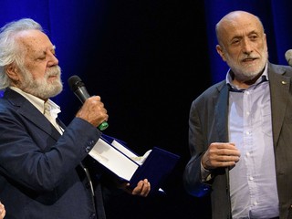 Carlo Petrini e Sergio Staino, foto di Roberto Molteni - Premio Tenco 2018.