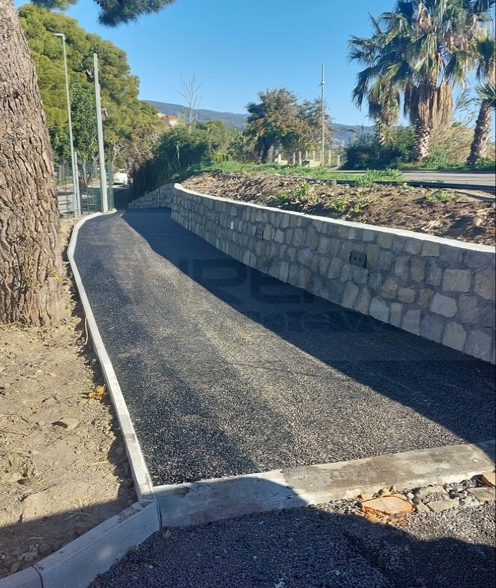 Sanremo: terminato il primo dei tre tratti di ciclabile per collegare il 'campus' del Mercato dei Fiori