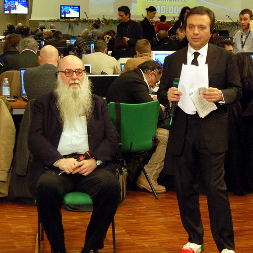 Festival: la quarta serata prenderŕ il via in sala stampa Festival: la quarta serata prenderŕ il via in sala stampa