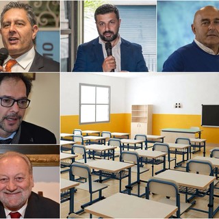 Toti e Anci contro la decisione di rinviare al 24 l’apertura delle scuole, la replica dei sindaci Toti e Anci contro la decisione di rinviare al 24 l’apertura delle scuole, la replica dei sindaci