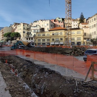 Il cantiere per il parcheggio di piazza Eroi