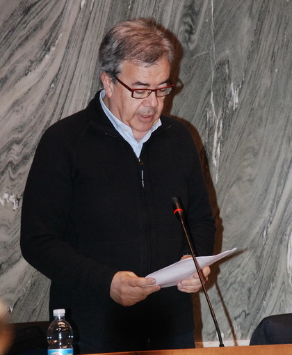 Parte "Effetto Imperia", il nuovo progetto di Antonio Russo "Non sarò candidato, ma disponibile al dialogo sui rifiuti" Parte "Effetto Imperia", il nuovo progetto di Antonio Russo "Non sarò candidato, ma disponibile al dialogo sui rifiuti"