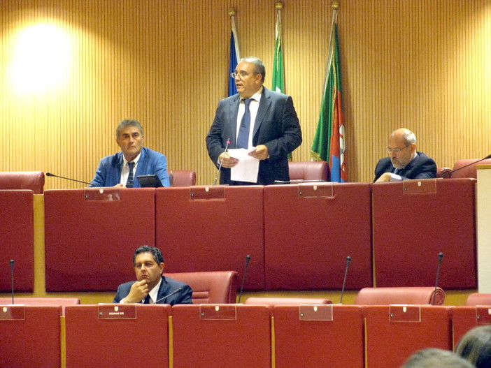 Regione, via all'era Toti: il savonese Francesco Bruzzone presidente del Consiglio Regionale