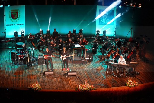 Sanremo ricorda Vittorio De Scalzi: un anno dopo la sua musica torna all'auditorium 'Alfano' Sanremo ricorda Vittorio De Scalzi: un anno dopo la sua musica torna all'auditorium 'Alfano'