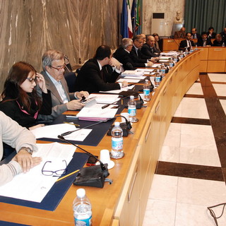 La minoranza nel consiglio comunale di ieri sera.