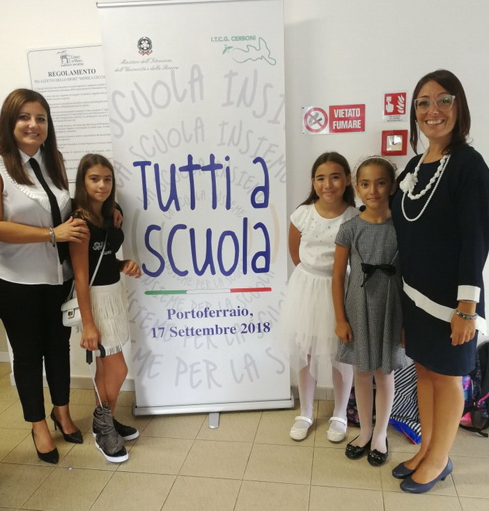 Ventimiglia: l'Istituto n° 2 Cavour all'apertura dell'anno scolastico nazionale all'Isola d'Elba (Foto)