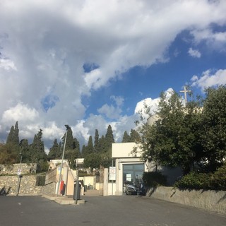 Taggia: quanto costa tumulare il caro estinto? Il Comune pubblica bando per la possibile costruzione di nuovi loculi