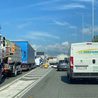 Dal Piemonte: artigiani in coda, la ripartenza non viaggia in tripla corsia "Annullare i pedaggi sulle autostrade per la Liguria"