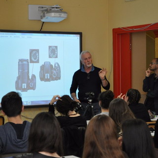Sanremo: è partito giovedì scorso il corso di fotografia al liceo Cassini intitolato ‘fotografare la realtà’