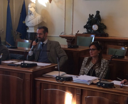 Stamattina al Palazzo della Provincia: Bilancio di Previsione, dai sindaci un si all’unanimità Stamattina al Palazzo della Provincia: Bilancio di Previsione, dai sindaci un si all’unanimità