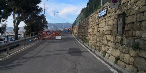 Via Duca D'Aosta chiusa al traffico