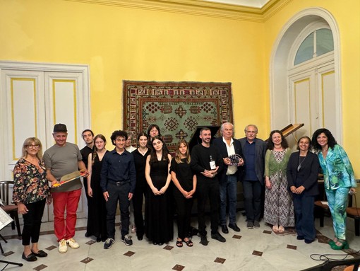 A Villa Zirio ripartono con successo i Concerti Alimentari delle Note Libere con la Fata Zucchina