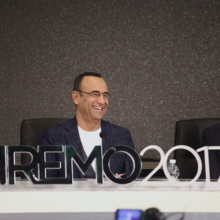 #Sanremo2017: Carlo Conti non tornerà nel Festival del 2018, l'annuncio in conferenza