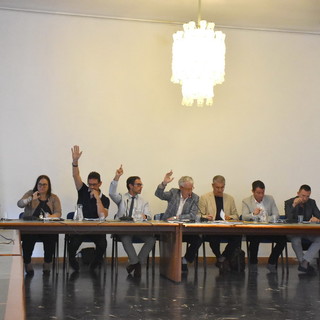 Bordighera: sarà una lunga riunione di Consiglio comunale lunedì prossimo, ricco l'ordine del giorno Bordighera: sarà una lunga riunione di Consiglio comunale lunedì prossimo, ricco l'ordine del giorno