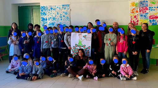 Ventimiglia: celebrata alla scuola dell'Infanzia 'Regina Margherita' la giornata delle forze armate (Foto)