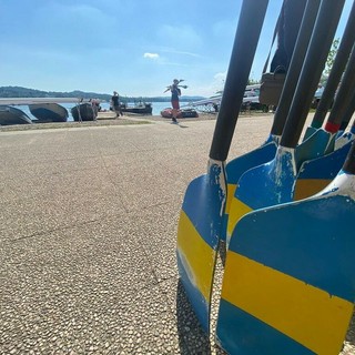Un caldo pomeriggio estivo alla Canottieri Varese Un caldo pomeriggio estivo alla Canottieri Varese