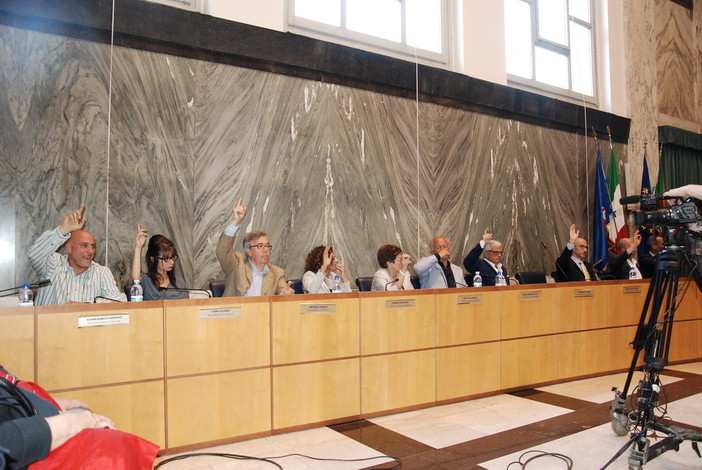 Imperia: doppia assunzione nello staff del Sindaco, interviene anche il gruppo consiliare del PDL