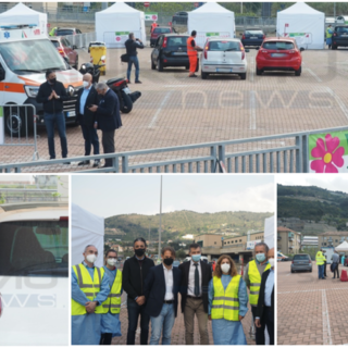 Taggia: aperto il primo centro vaccini Covid drive through della Liguria. Falco "Valuteremo nuove aperture negli altri distretti" (foto e video) Taggia: aperto il primo centro vaccini Covid drive through della Liguria. Falco "Valuteremo nuove aperture negli altri distretti" (foto e video)
