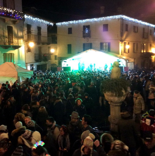 A Limone Piemonte il Capodanno si festeggia in piazza: musica, animazione e spettacolo per grandi e piccini A Limone Piemonte il Capodanno si festeggia in piazza: musica, animazione e spettacolo per grandi e piccini