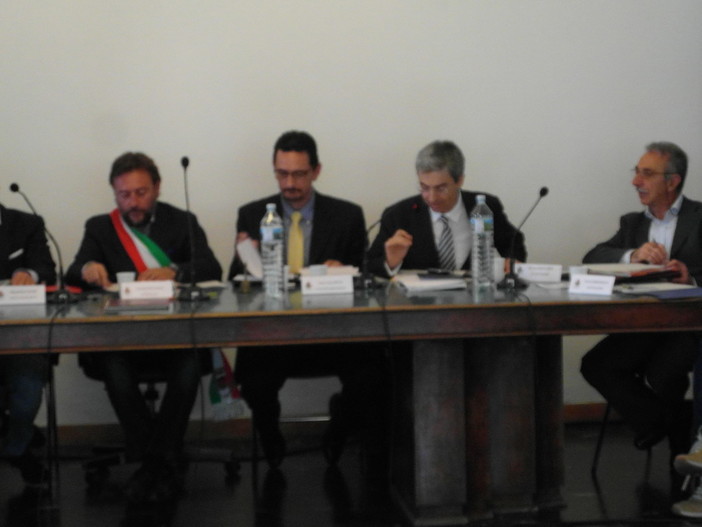 Bordighera: questa sera Consiglio comunale sull'Igiene Urbana, il pensiero del Partito Democratico Bordighera: questa sera Consiglio comunale sull'Igiene Urbana, il pensiero del Partito Democratico