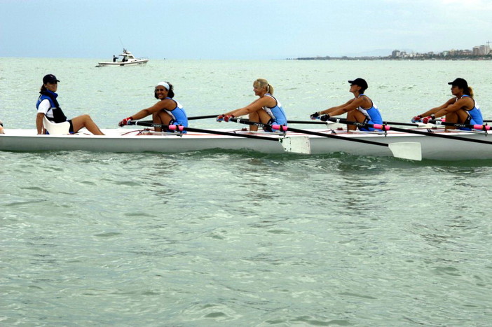 Il gruppo Master della Canottieri Sanremo conquista 4 medaglie ai Campionati Italiani di Coastal Rowing