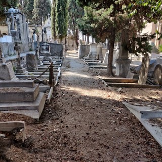 Sanremo, domani 2° appuntamento per la a pulizia delle tombe del cimitero monumentale alla Foce Sanremo, domani 2° appuntamento per la a pulizia delle tombe del cimitero monumentale alla Foce