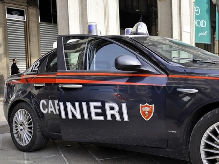Sanremo: chiede l'elemosina con insistenza e atteggiamento intimidatorio, Daspo urbano per un 38enne