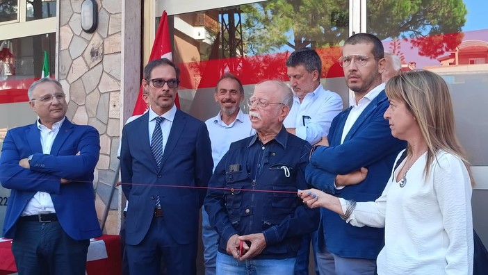 A Bordighera apre una nuova sede Cgil: "Un sindacato di strada dalla parte dei lavoratori" (Foto e video) A Bordighera apre una nuova sede Cgil: "Un sindacato di strada dalla parte dei lavoratori" (Foto e video)