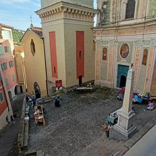 Vallebona, alla scoperta del centro storico con la Caccia ai Tesori Arancioni (Foto) Vallebona, alla scoperta del centro storico con la Caccia ai Tesori Arancioni (Foto)