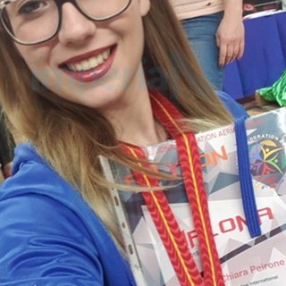 L'imperiese Chiara Peirone si laurea campionessa mondiale a Mosca, dopo l'argento europeo sale sul tetto del Mondo (Foto) L'imperiese Chiara Peirone si laurea campionessa mondiale a Mosca, dopo l'argento europeo sale sul tetto del Mondo (Foto)