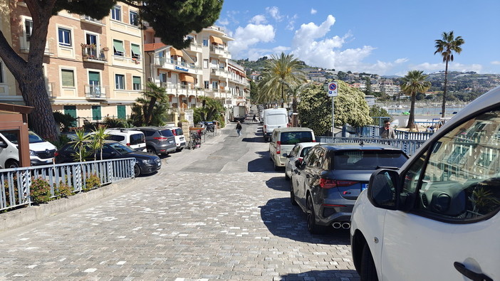 Sanremo: iniziati questa mattina i lavori di asfaltatura definitiva in corso Trento Trieste