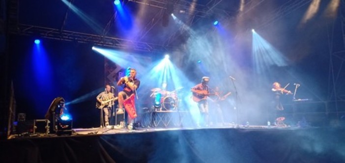 Debutto con i Lou Tapage per l'Arena Cuneo Live Festival: "Siamo qui, dal vivo. Un mese e mezzo fa non ci avremmo creduto" (Foto) Debutto con i Lou Tapage per l'Arena Cuneo Live Festival: "Siamo qui, dal vivo. Un mese e mezzo fa non ci avremmo creduto" (Foto)
